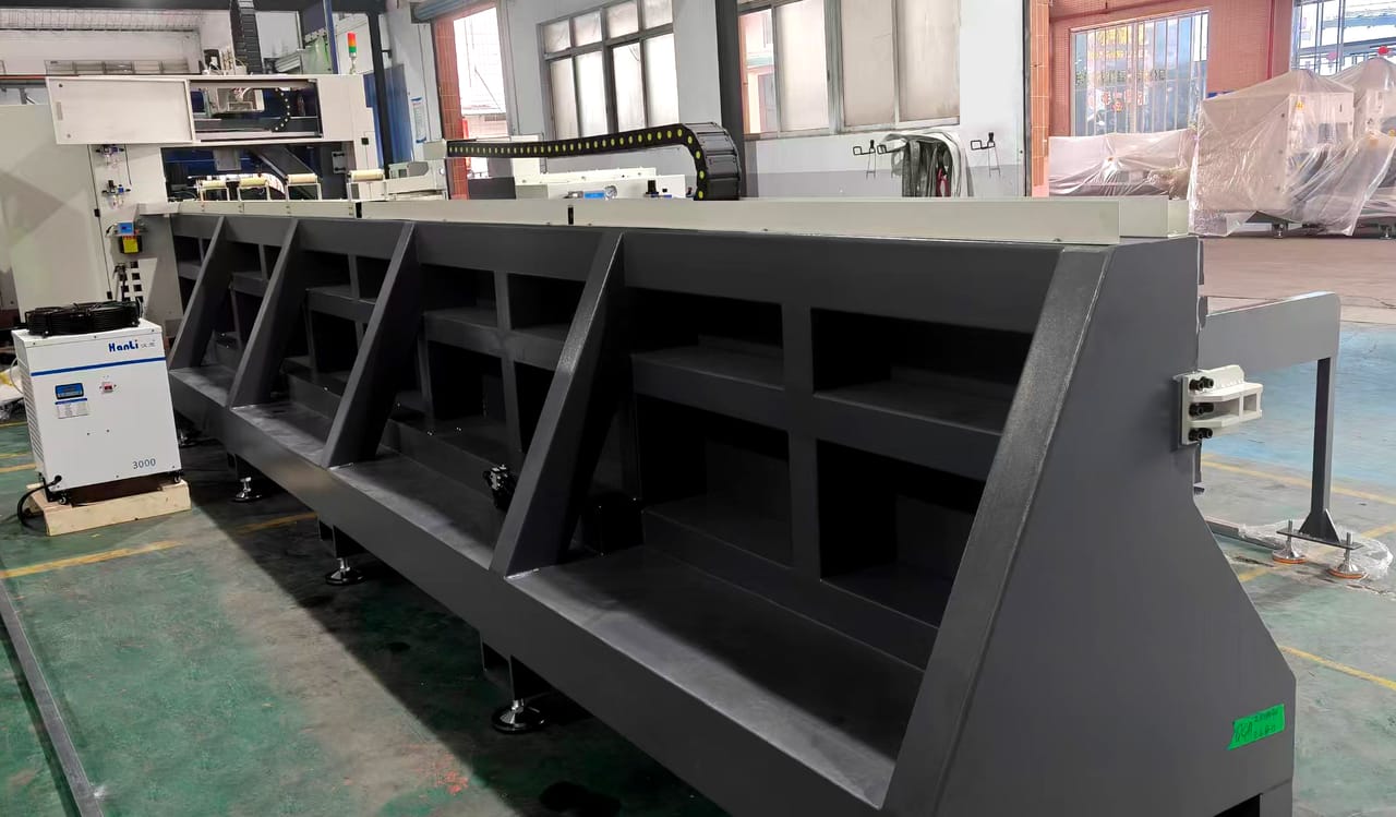 D12L plus product image 1